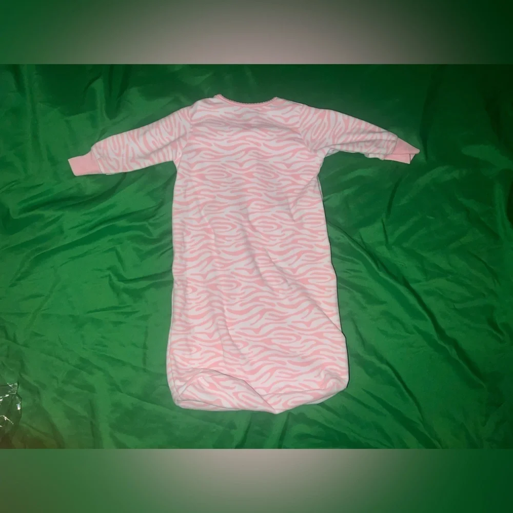 Carter's Pink and White Baby Sleep Sack size 0-9 Months